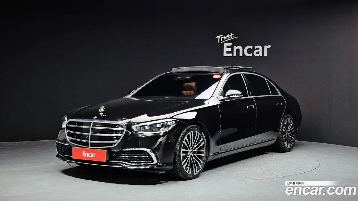 Mercedes-Benz S-Class — фото 1