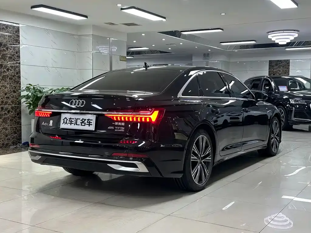 Audi A6L 2024 из CN, фото 6