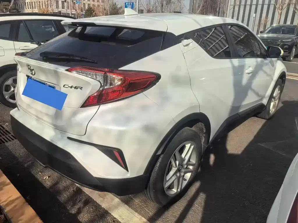 Toyota C-HR 2022 из CN, фото 4