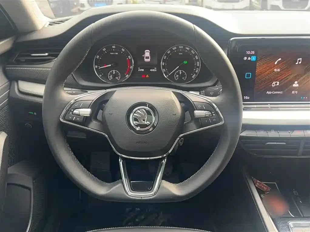 Skoda Octavia — фото 6
