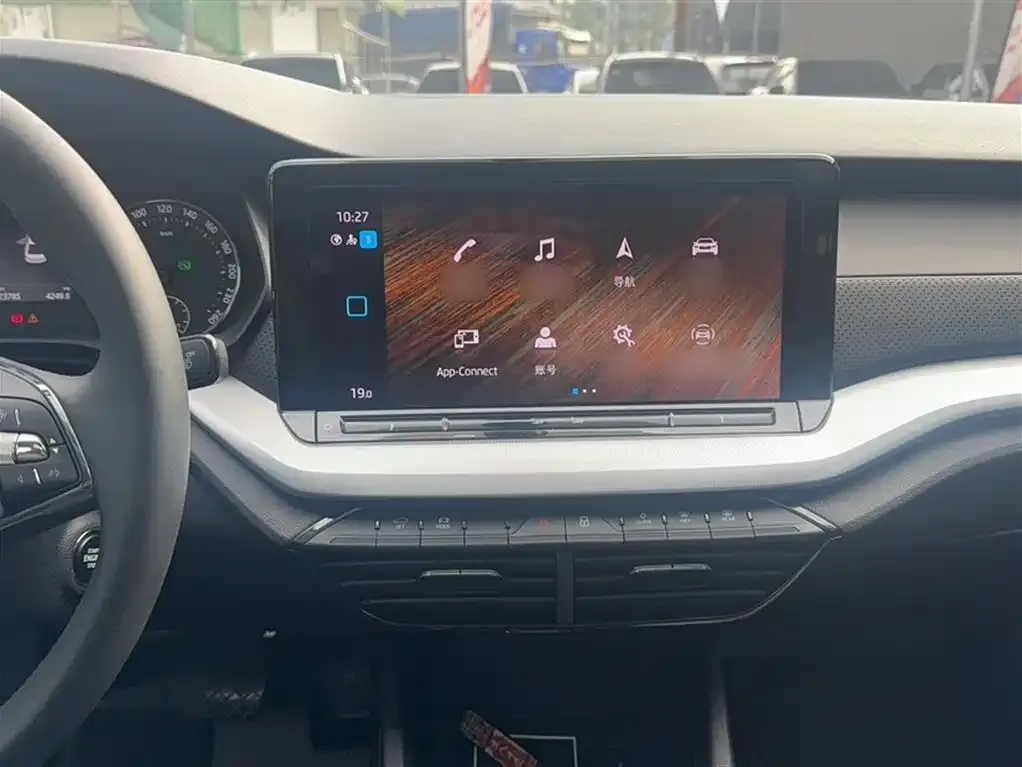 Skoda Octavia — фото 9