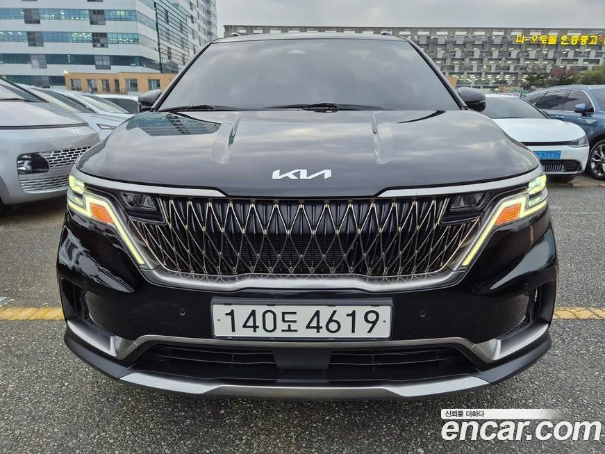 Kia Carnival — фото 1