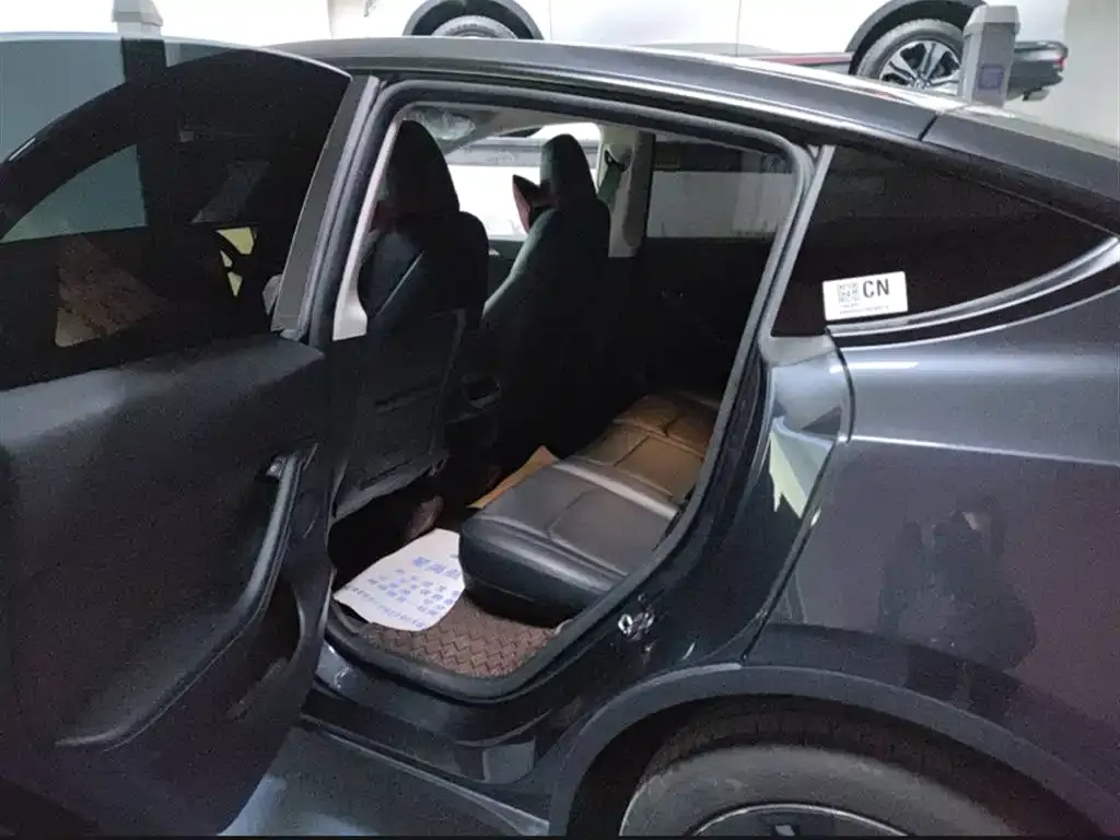 Tesla Model Y 2024 из CN, фото 8