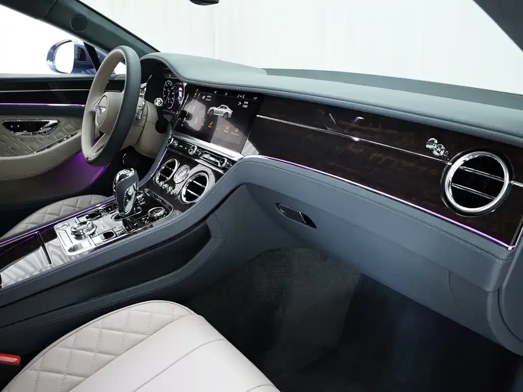 Bentley Continental 2021 из CN, фото 5