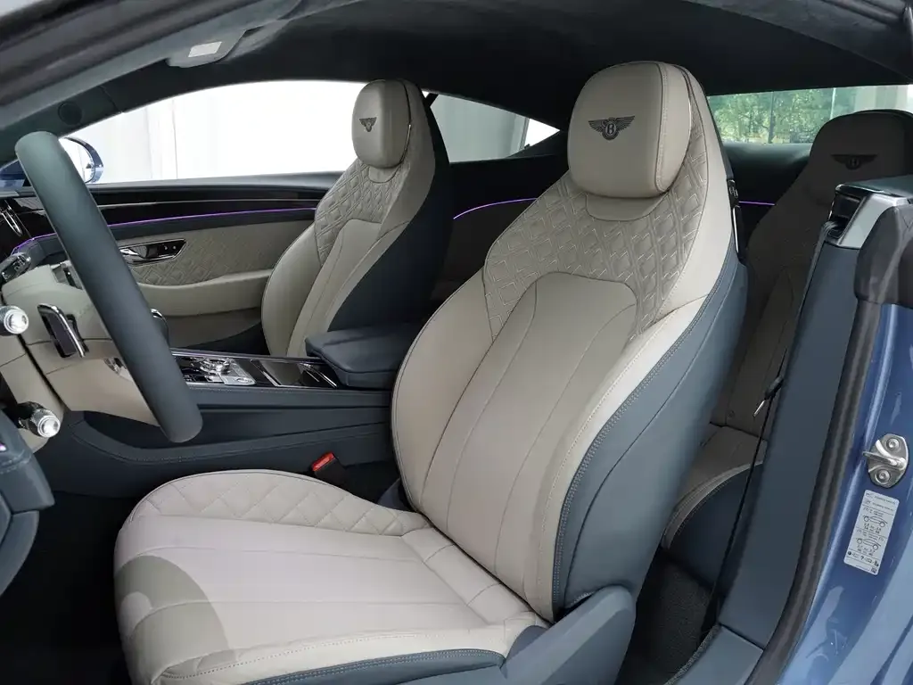 Bentley Continental 2021 из CN, фото 8