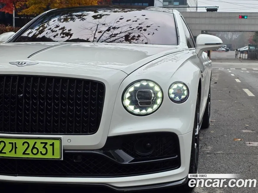 Bentley Flying Spur 2023 из KR, фото 3