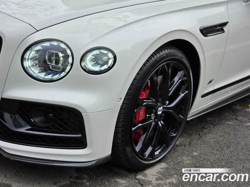 Bentley Flying Spur 2023 из KR, фото 4