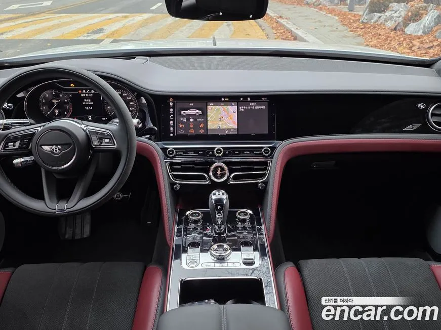 Bentley Flying Spur 2023 из KR, фото 8