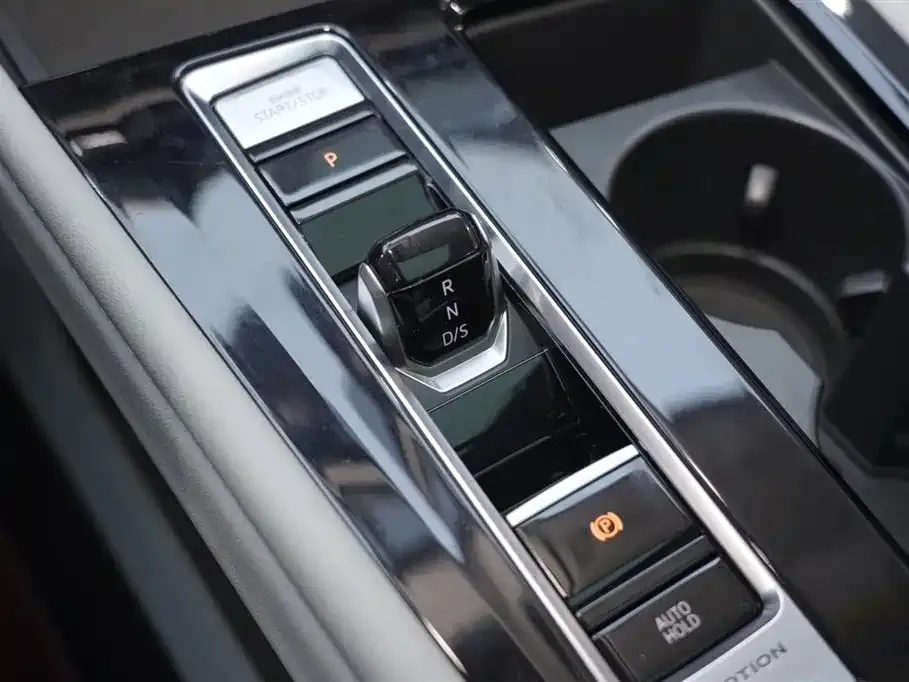 Volkswagen Teramont 2022 из CN, фото 10