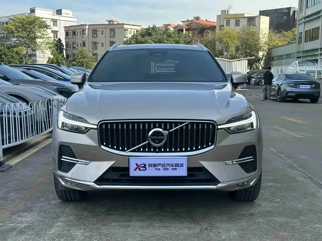 Volvo XC60 — фото 2