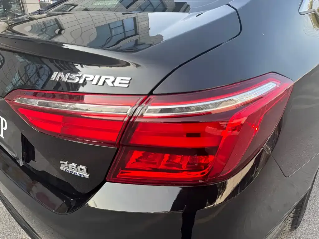 Honda Inspire — фото 8