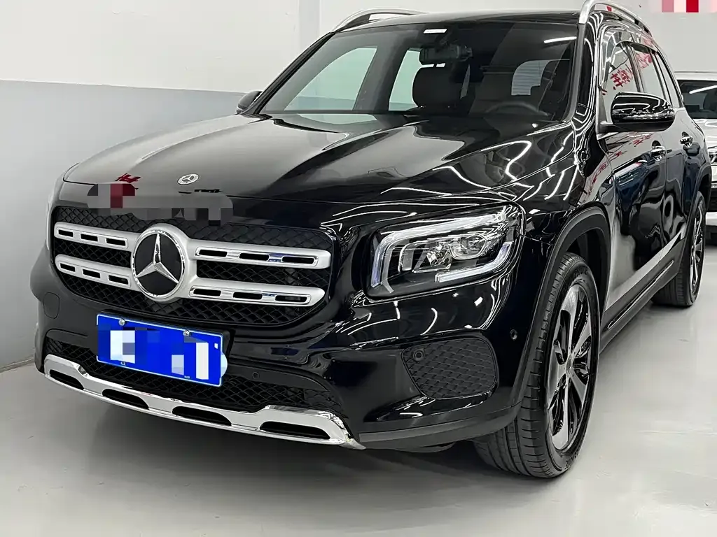 Mercedes-Benz GLB — фото 1