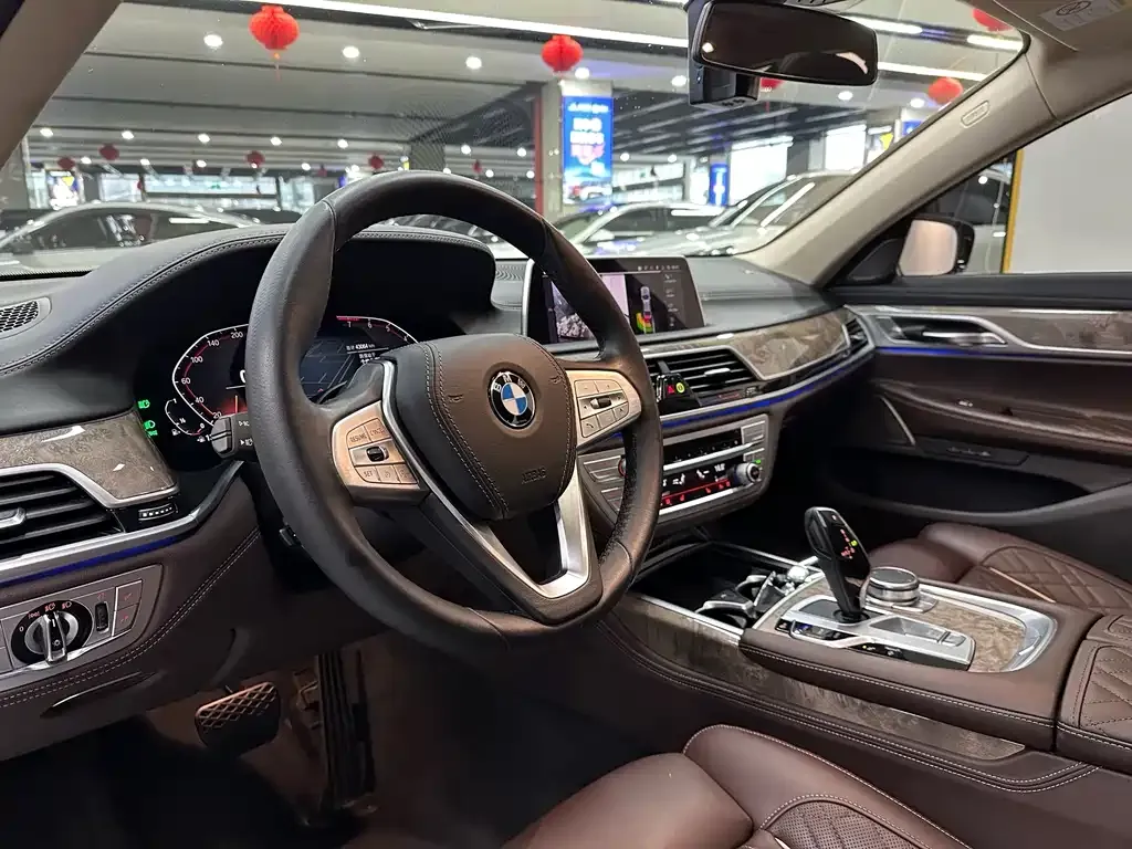 BMW 7 Series 2022 из CN, фото 8