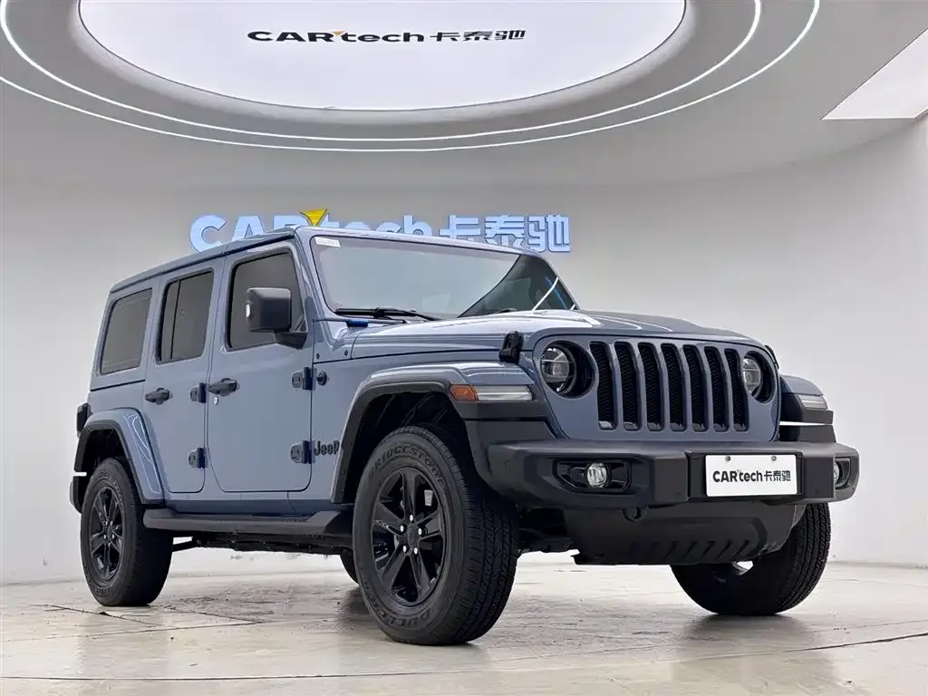 Jeep Wrangler 2023 из CN, фото 5