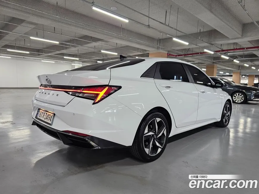 Hyundai AVANTE — фото 2