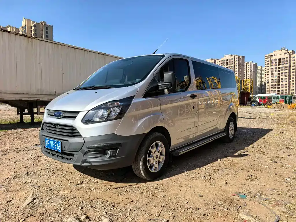 Ford Transit 2022 из CN, фото 1