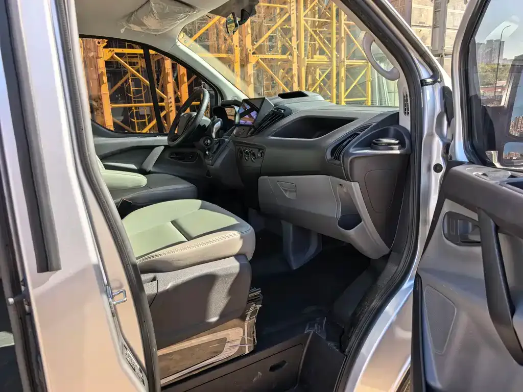 Ford Transit 2022 из CN, фото 10