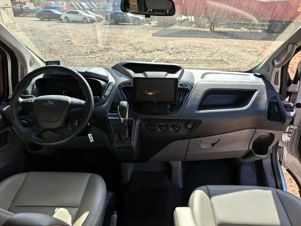 Ford Transit 2022 из CN, фото 8