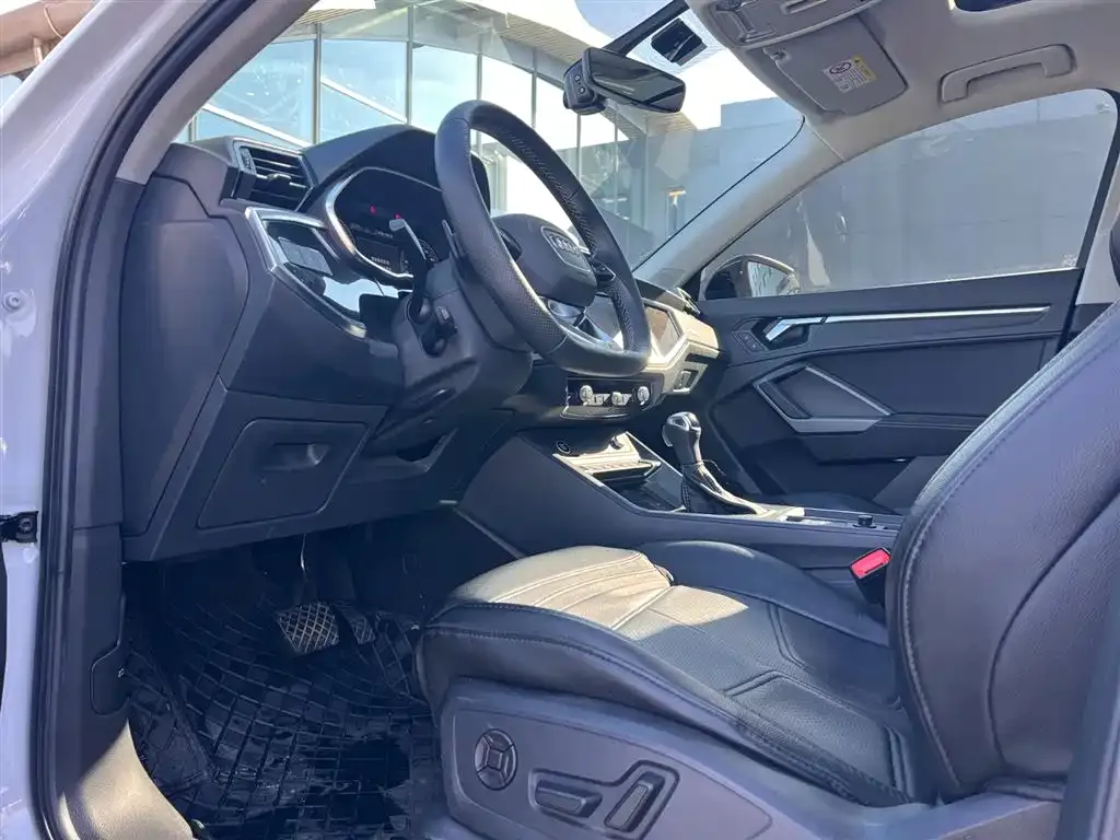 Audi Q3 Sportback 2023 из CN, фото 1
