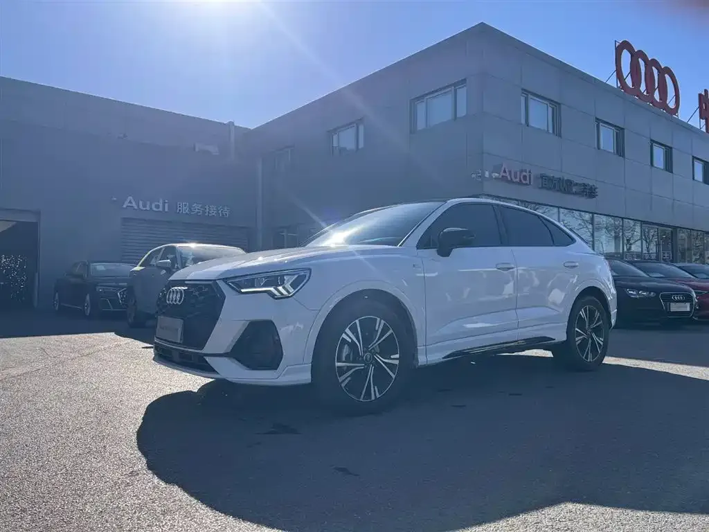 Audi Q3 Sportback 2023 из CN, фото 3