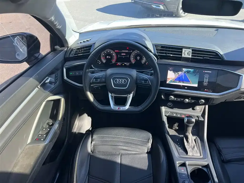 Audi Q3 Sportback 2023 из CN, фото 5
