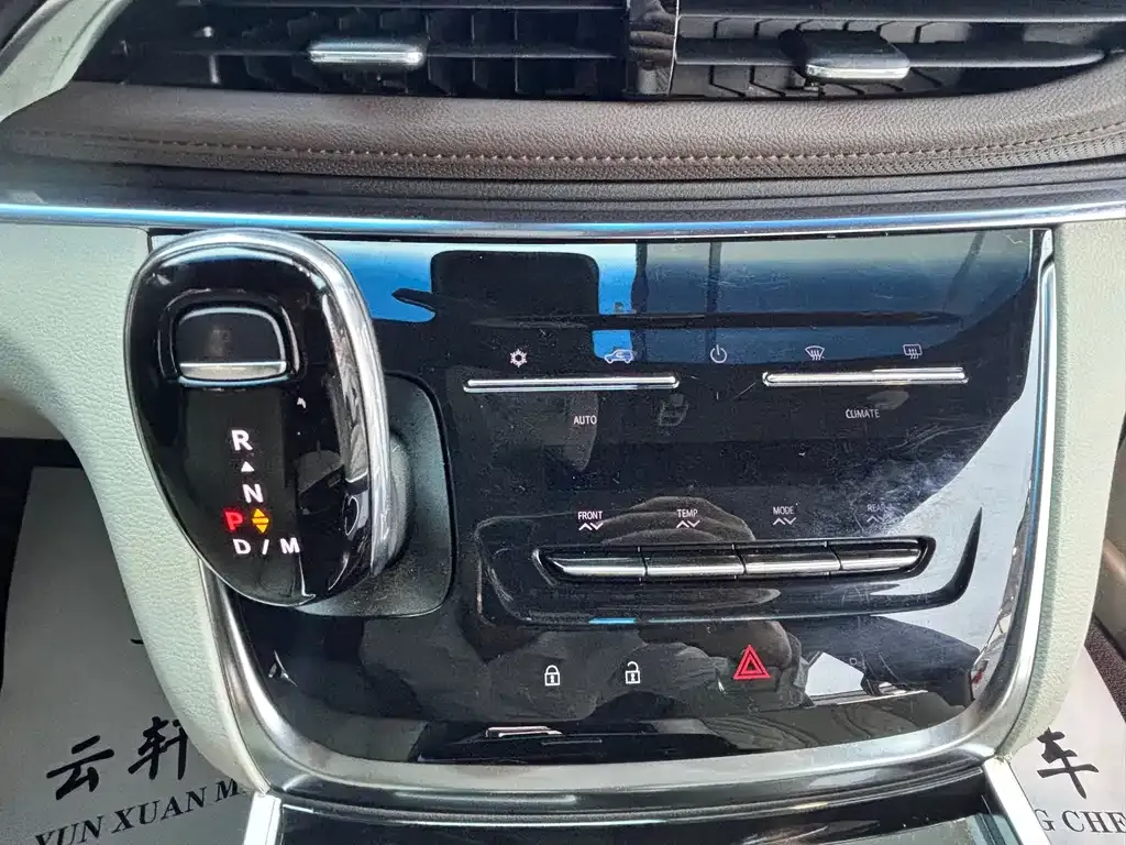 Buick GL8 2022 из CN, фото 10