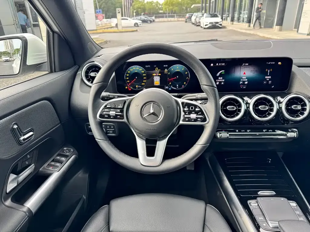Mercedes-Benz GLA 2024 из CN, фото 10