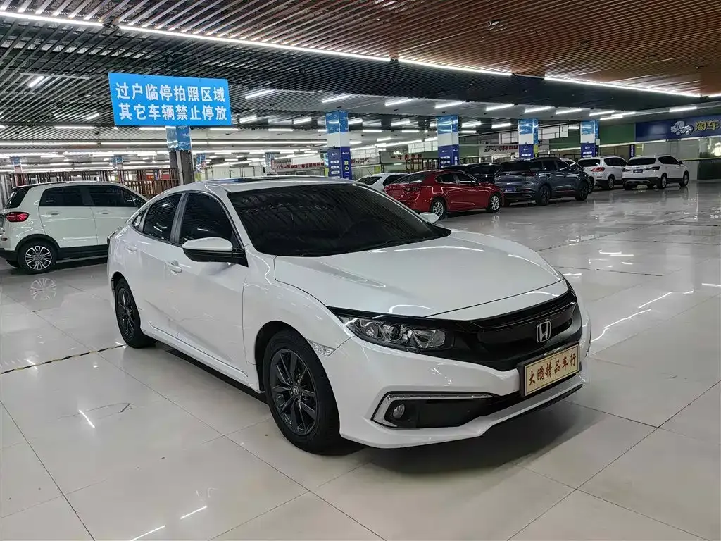Honda Civic — фото 3