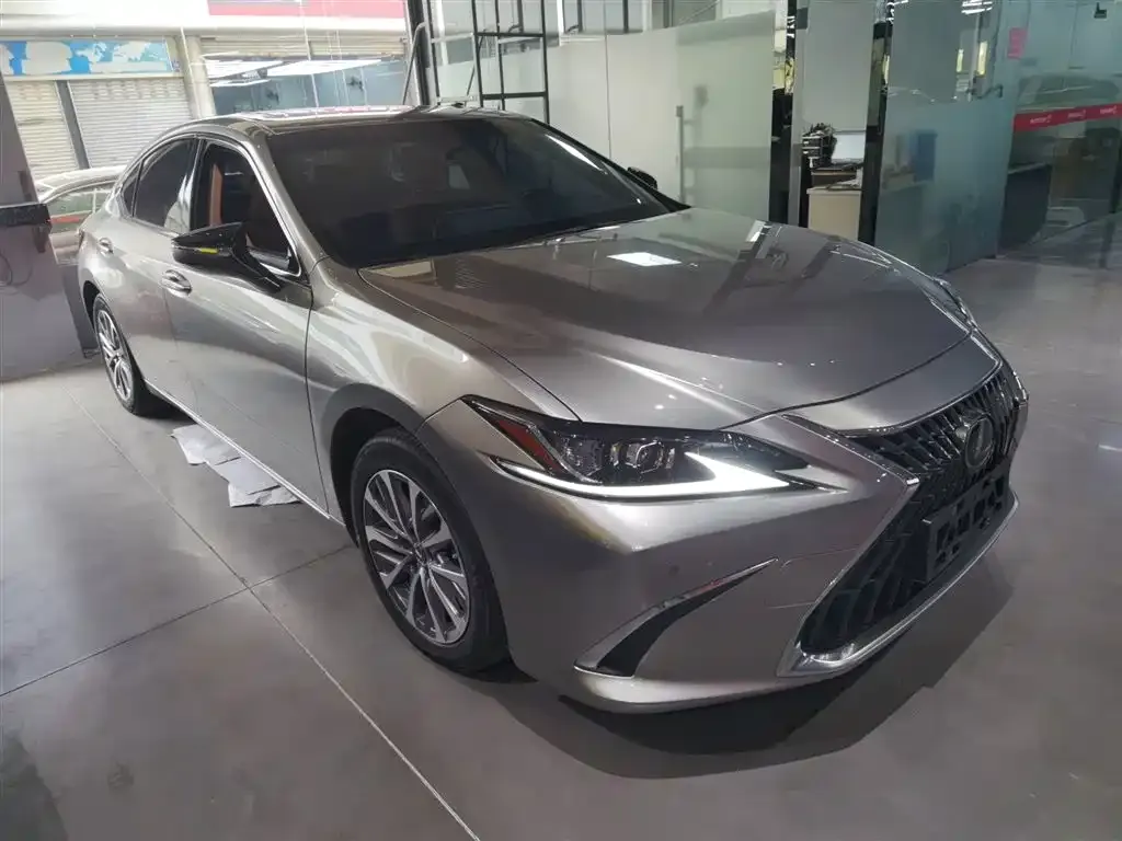 Lexus ES 2022 из CN, фото 4