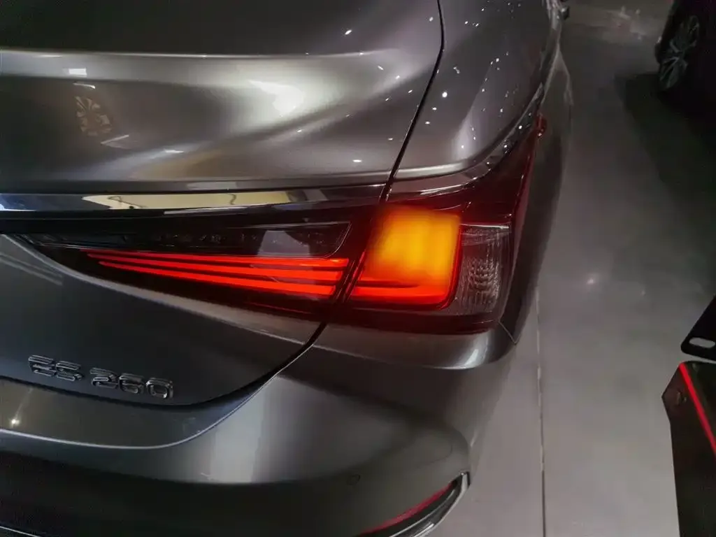 Lexus ES 2022 из CN, фото 8
