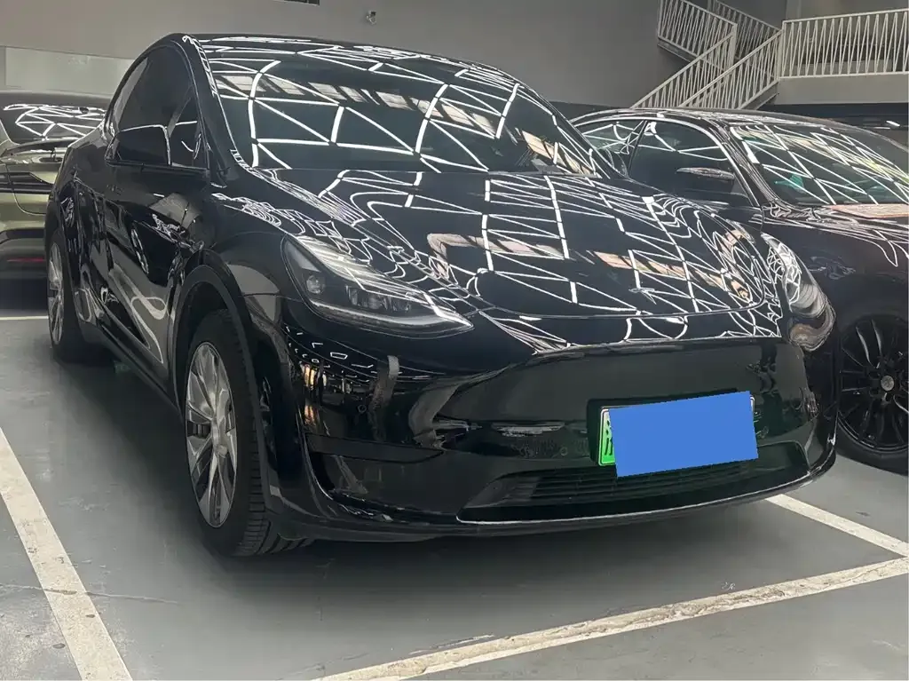 Tesla Model Y — фото 3