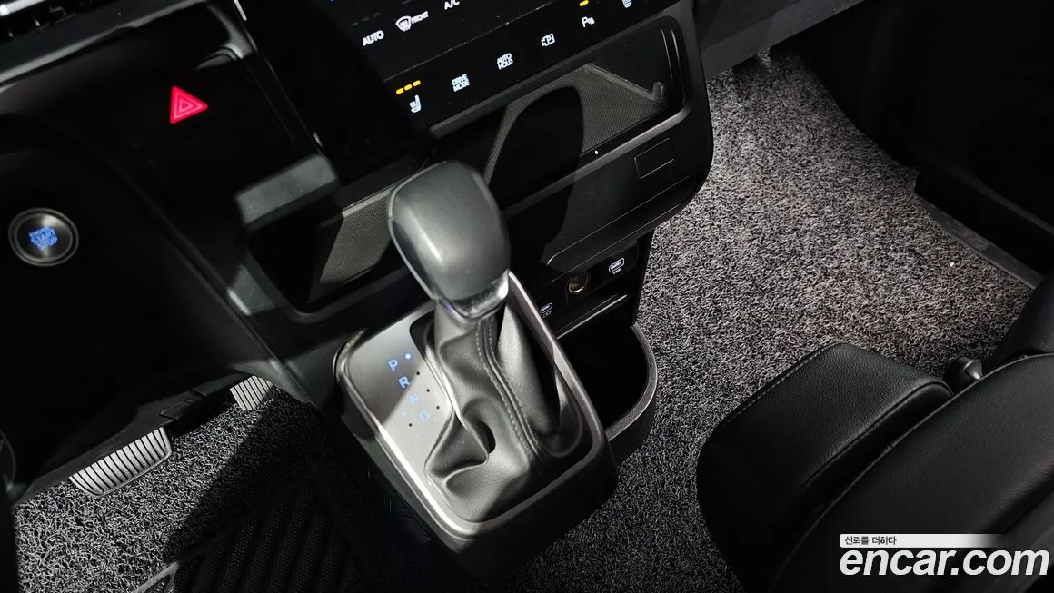 Hyundai Staria — фото 9