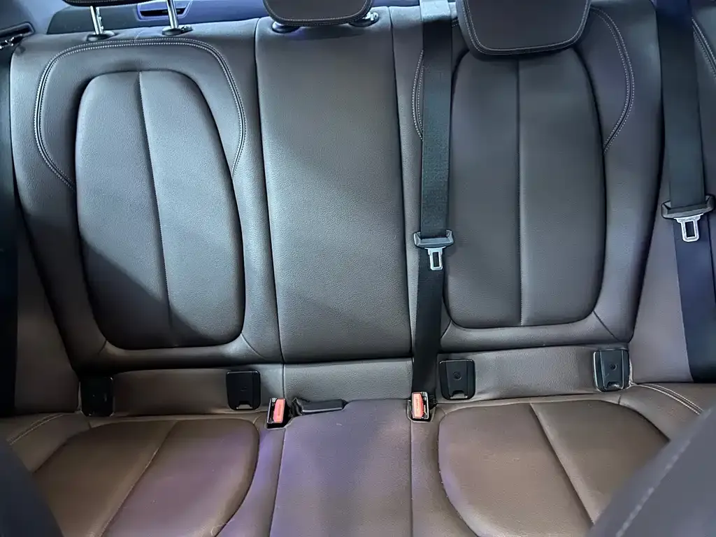 BMW 1 Series 2021 из CN, фото 8