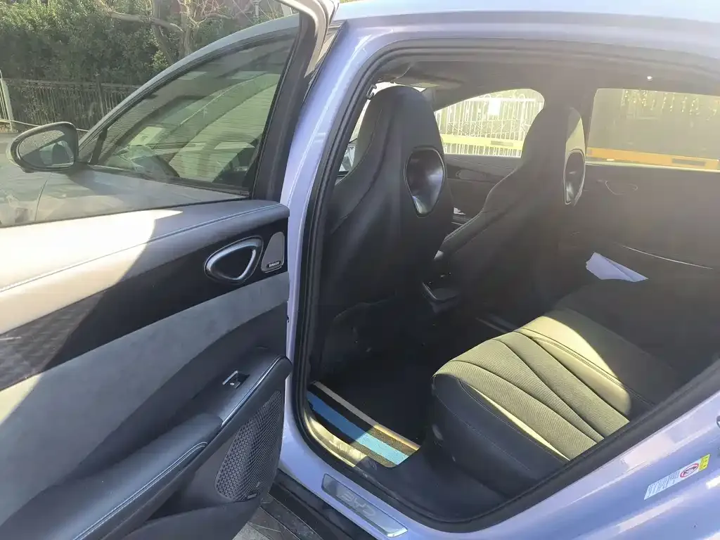 BYD Seal — фото 10