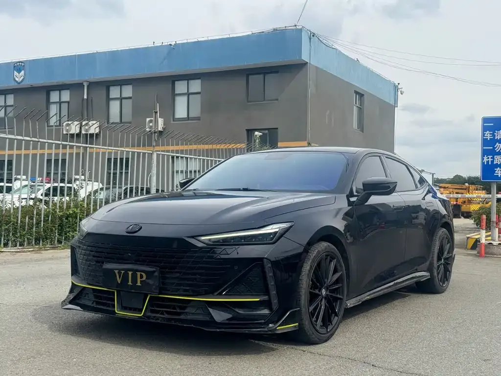 Changan UNI-V 2023 из CN, фото 1