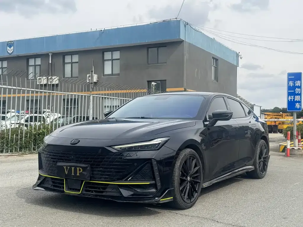 Changan UNI-V 2023 из CN, фото 2
