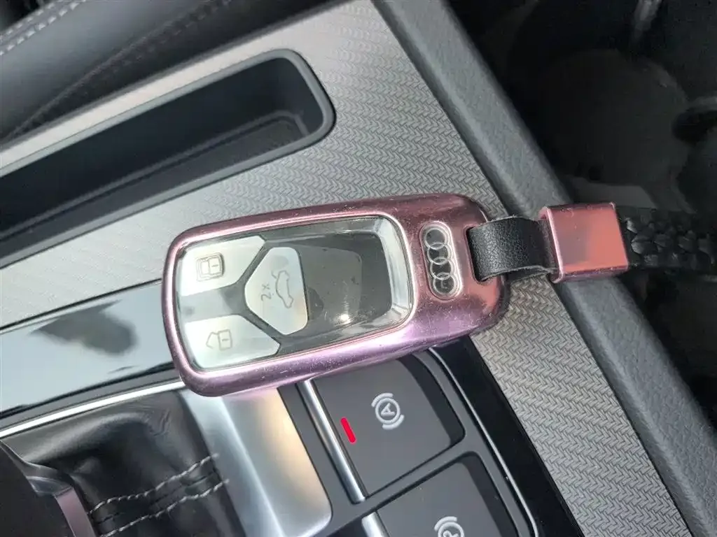 Audi Q5L 2022 из CN, фото 9