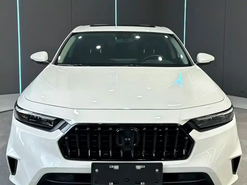 Honda Inspire 2023 из CN, фото 2