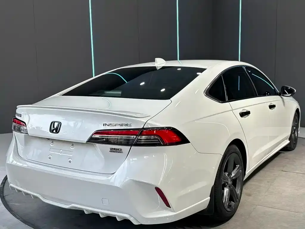 Honda Inspire 2023 из CN, фото 6
