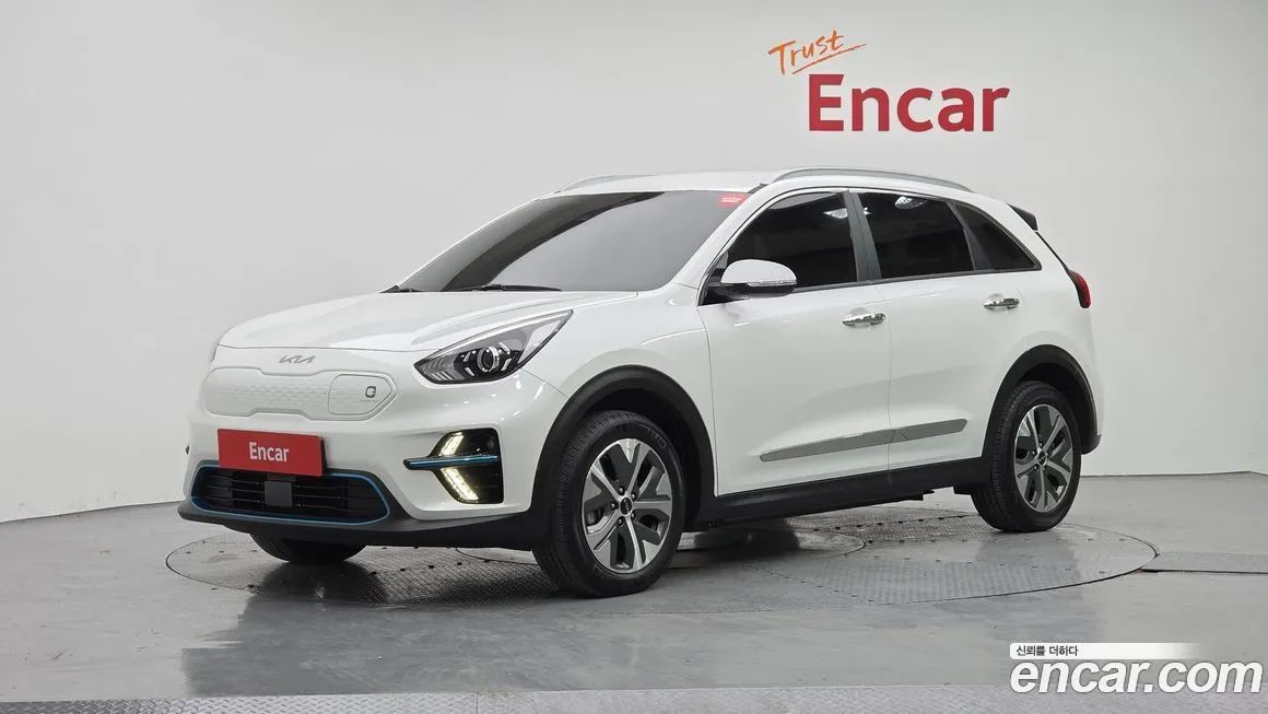 Kia Niro — фото 1