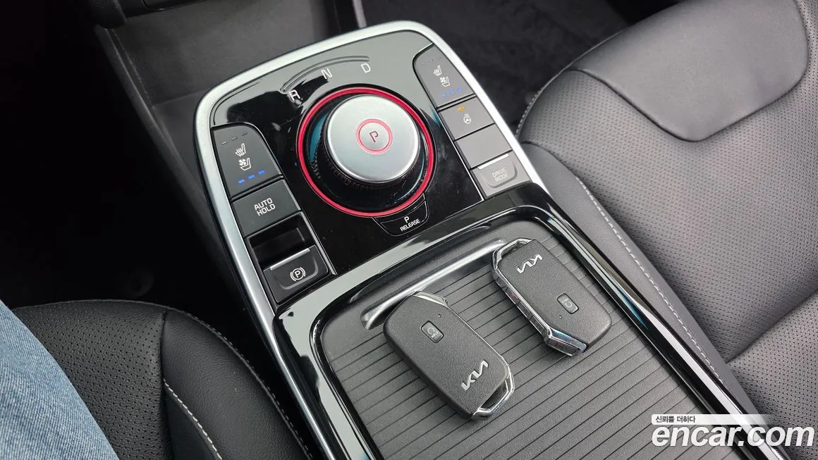 Kia Niro — фото 9