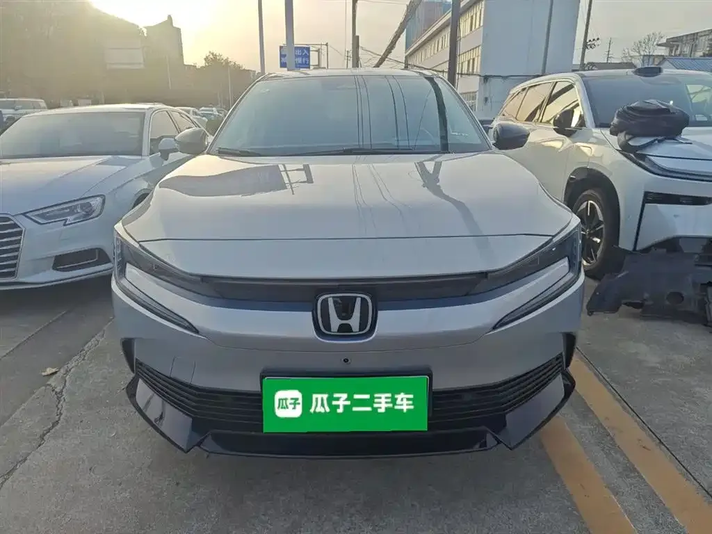 Honda e:NP2 2024 из CN, фото 3