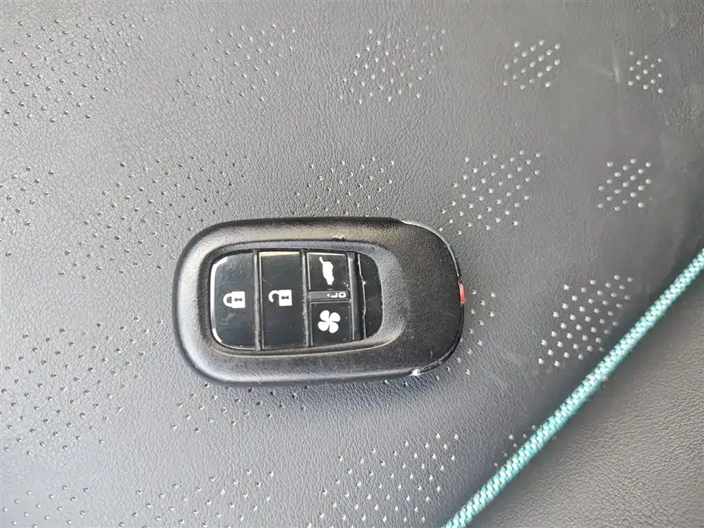 Honda e:NP2 2024 из CN, фото 9