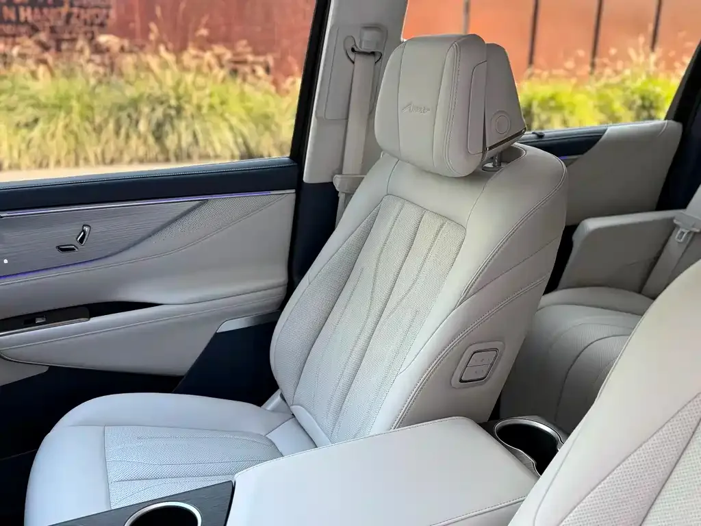 Buick GL8 Hybrid 2024 из CN, фото 9