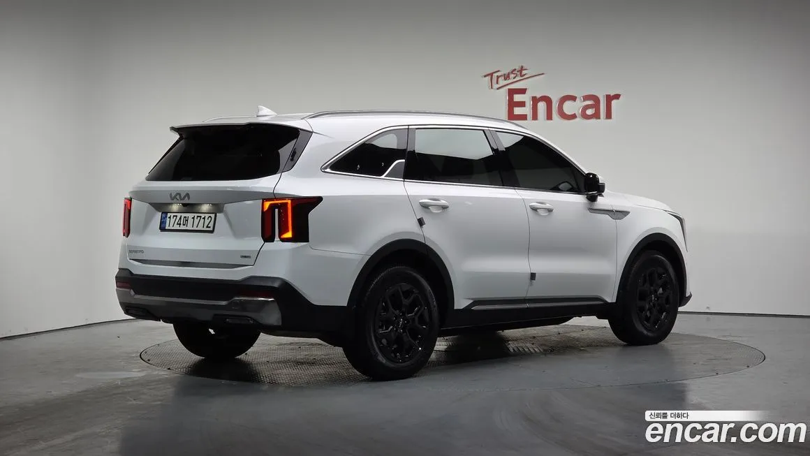 Kia Sorento — фото 2
