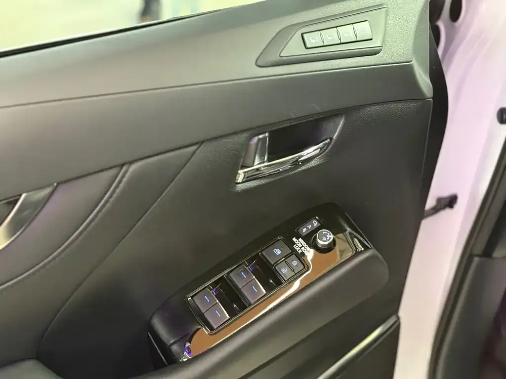 Toyota Vellfire 2022 из CN, фото 9
