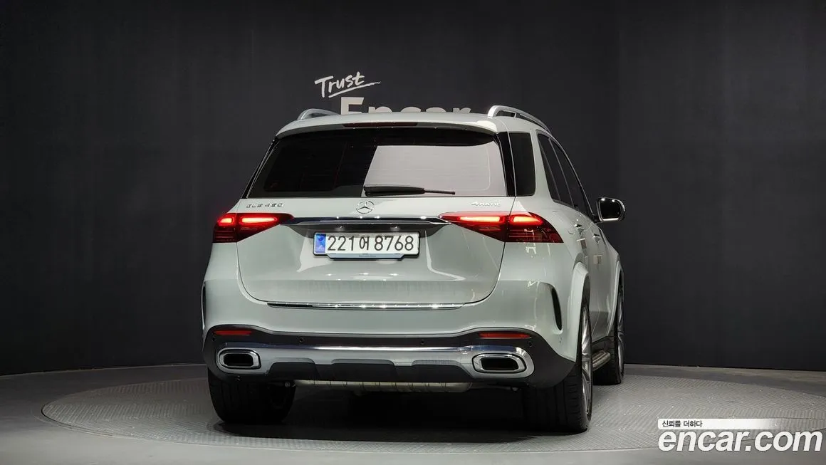 Mercedes-Benz GLE-Class — фото 4