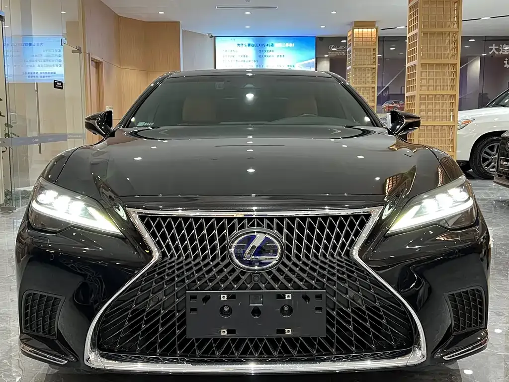 Lexus LS 2023 из CN, фото 2