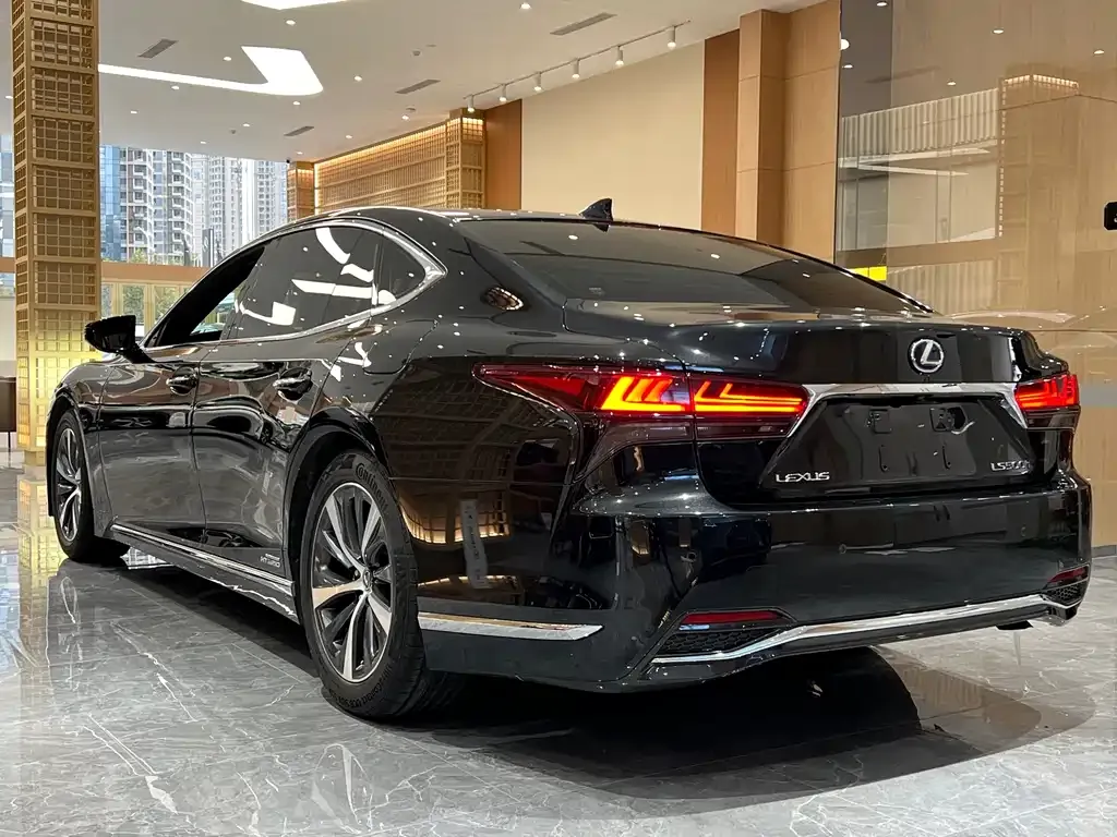 Lexus LS 2023 из CN, фото 3
