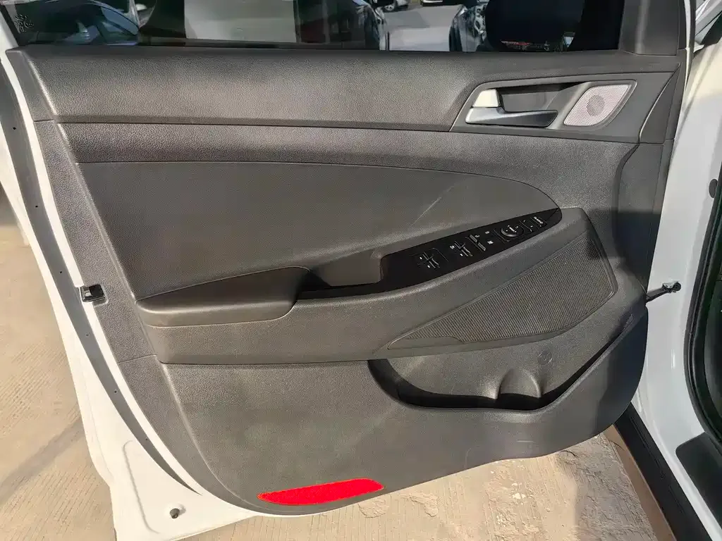Hyundai Tucson — фото 7